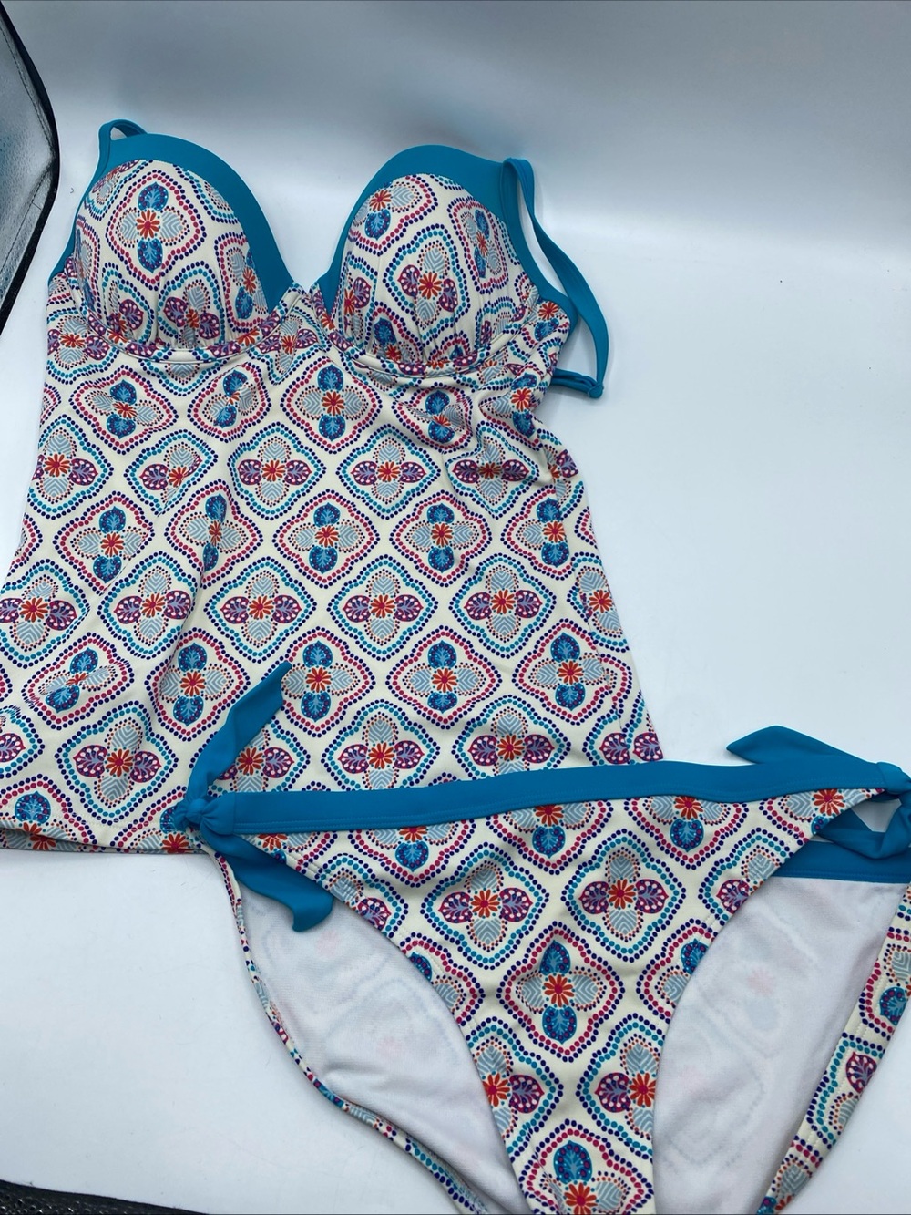 Boden Tankini Swimsuit Swim Holiday Tile Ivory Underwire 34D Bottoms 10 Summer - Picture 2 of 6